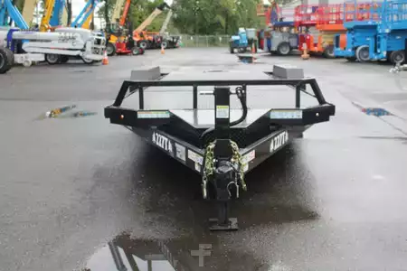 Misceláneos 2026  Industrias America 227T Tilt Bed Trailer (3)