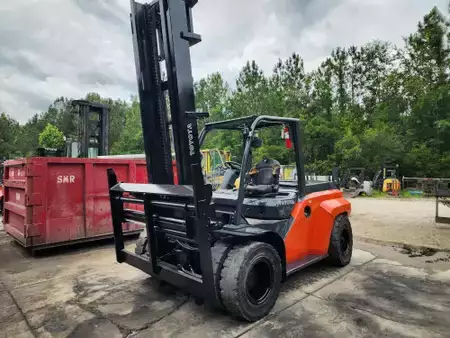 Diesel Forklifts 2016  Toyota 8FD80U (1)