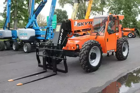 Telehandler Fixed 2023  SkyTrak 8042 (1)