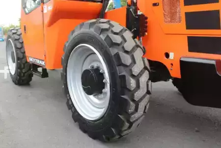 Telehandler Fixed 2023  SkyTrak 8042 (14)