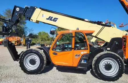 Telehandler Fixed 2026  JLG 1055 (1)