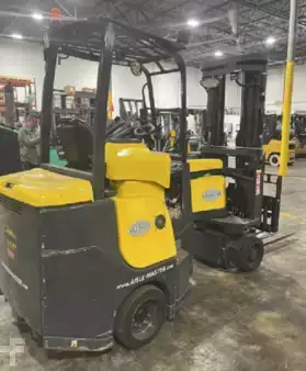 Montacargas Eléctrico (4 ruedas) 2018  Aisle Master 44SE (1)