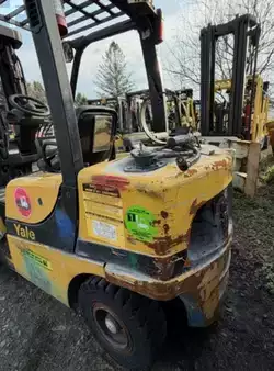 Propane Forklifts 2016  Yale GLP060VX (3)