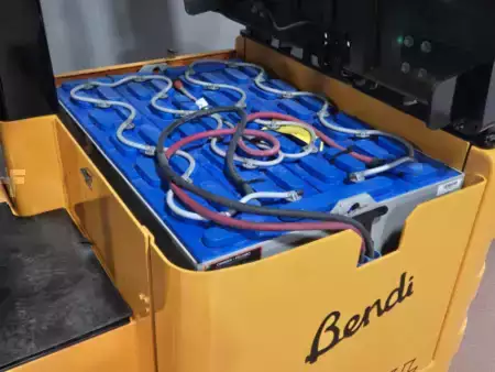 Montacargas Eléctrico (4 ruedas) 2013  Bendi B30-42E180D (11)