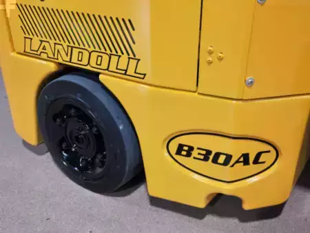 Montacargas Eléctrico (4 ruedas) 2013  Bendi B30-42E180D (12)