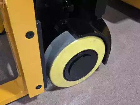 Montacargas Eléctrico (4 ruedas) 2013  Bendi B30-42E180D (14)