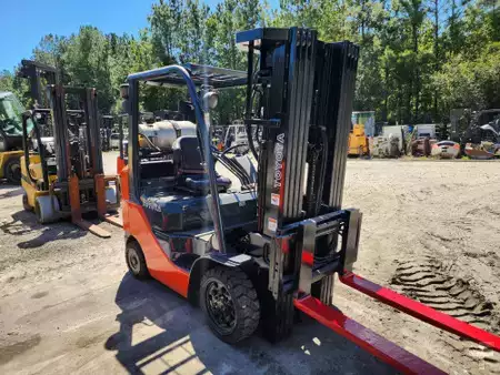 Propane Forklifts 2012  Toyota 8FGCU25 (4)