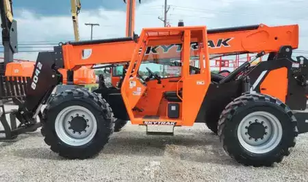 Telehandler Fixed 2026  SkyTrak 8042 (1)