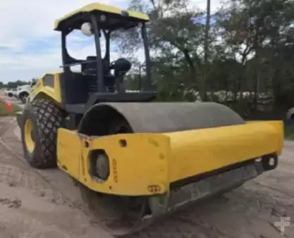 Misceláneos 2019  Bomag BW211D-5 (1)