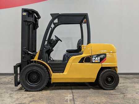 4 Wheels CAT Lift Trucks DP50N