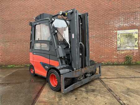 Sähkö - 4 pyör 2018  Linde E40HL-01/600 (1)