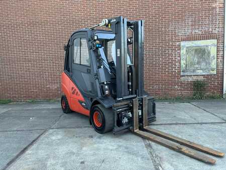 Diesel gaffeltruck 2017  Linde H35D-02 (1)