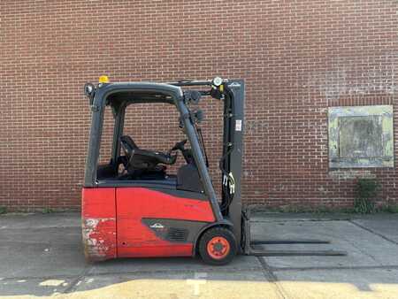 3-wiel elektrische heftrucks 2016  Linde E16H-02 (2)