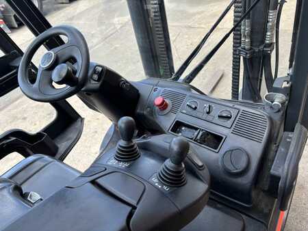 4-wiel elektrische heftrucks 2020  Linde E25-01 (10)