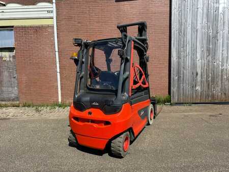 4-wiel elektrische heftrucks 2017  Linde E30-01 (3)