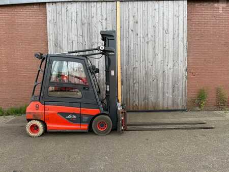4-wiel elektrische heftrucks 2019  Linde E30-01 (6)
