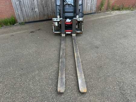 4-wiel elektrische heftrucks 2019  Linde E30-01 (7)