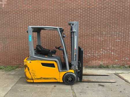 Electric - 3 wheels - Jungheinrich EFG220 (2)