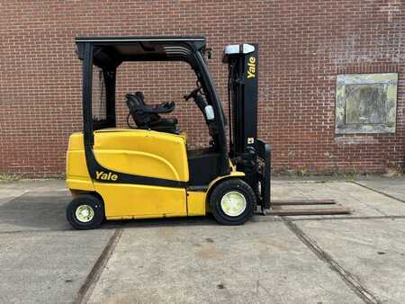 Eléctrica de 4 ruedas 2017  Yale ERP25 VLE 2145 (2)