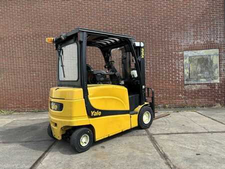 Eléctrica de 4 ruedas 2017  Yale ERP25 VLE 2145 (3)