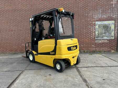 Eléctrica de 4 ruedas 2017  Yale ERP25 VLE 2145 (4)