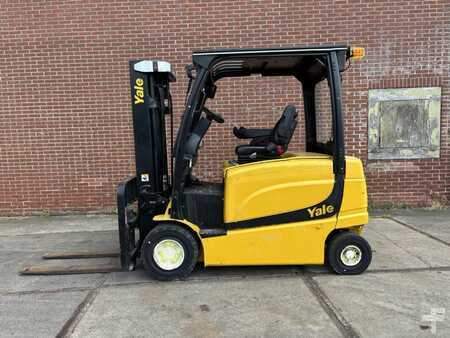Eléctrica de 4 ruedas 2017  Yale ERP25 VLE 2145 (6)