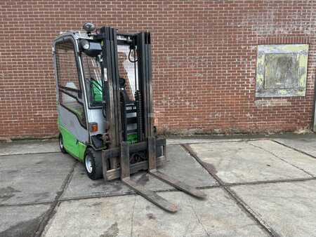 Carrelli elettrici 4 ruote 2013  Cesab B 420 (1)