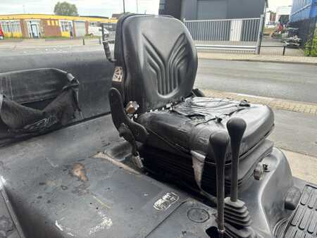 Empilhador diesel - Linde H45 (10)