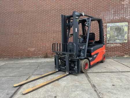 4-wiel elektrische heftrucks  Linde E30L-01 (5)