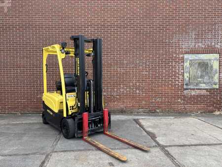 Eléctrico - 4 rodas 2019  Hyster J1.6XN MWB (1)