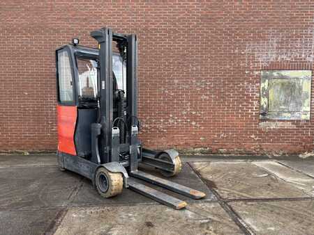 Schubmaststapler 2016  Linde R20G-01 (1)