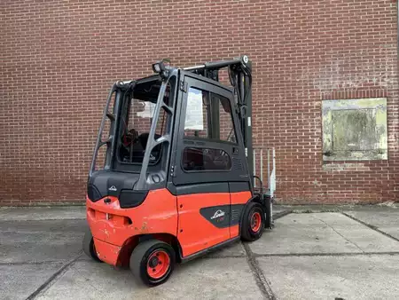 Elektromos 4 kerekű 2019  Linde E25-01 (5)