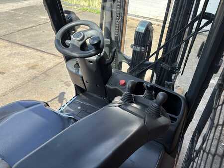 Elektro tříkolové VZV 2019  Linde E14-02 (10)