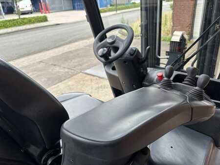 Eléctrico - 4 rodas 2016  Linde E18 PH-02 (9)