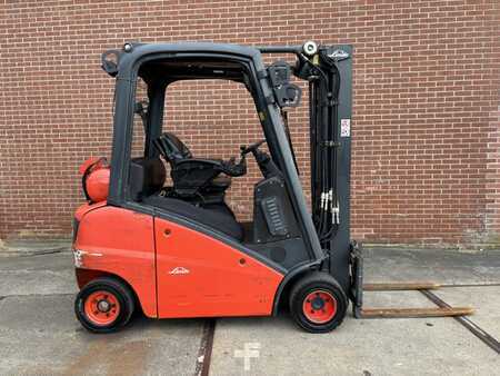 LPG heftrucks 2009  Linde H20T (1)
