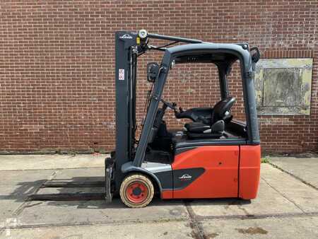 3-wiel elektrische heftrucks 2017  Linde E16-02 (6)