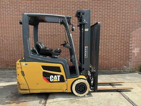 3-wiel elektrische heftrucks - CAT Lift Trucks 2ET4000 (2)