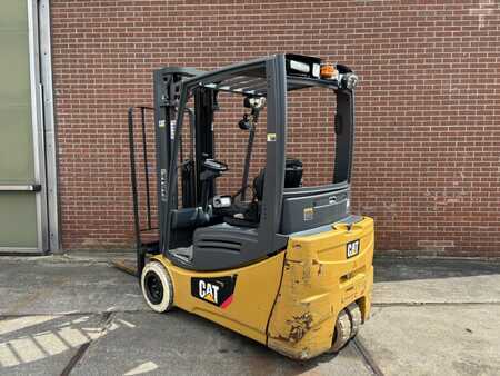 3-wiel elektrische heftrucks - CAT Lift Trucks 2ET4000 (3)