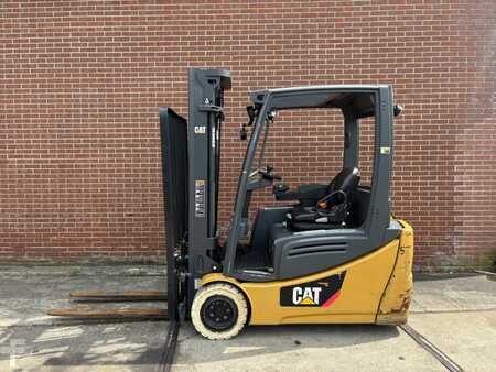 3-wiel elektrische heftrucks - CAT Lift Trucks 2ET4000 (6)