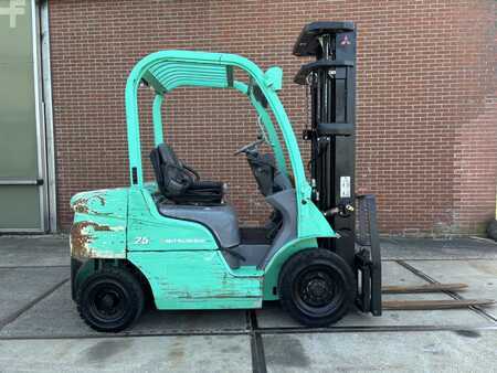 Empilhador diesel 2007  Mitsubishi FD25N (2)