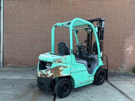 Empilhador diesel 2007  Mitsubishi FD25N (3)