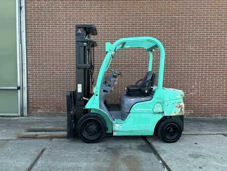 Empilhador diesel 2007  Mitsubishi FD25N (6)