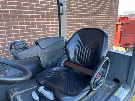 Elektro čtyřkolový VZV - CAT Lift Trucks 2EP5000 (6)