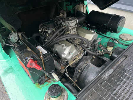 Chariot élévateur gaz 1999  Mitsubishi FG 40 (11)
