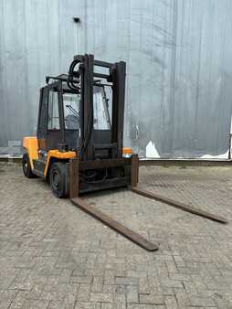 Carrello elevatore diesel 2011  Still R70-60 (1)