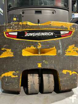 3-wiel elektrische heftrucks 2018  Jungheinrich EFG 220 (8)