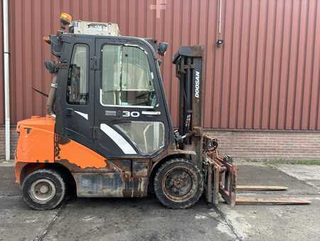 Dieselový VZV 2018  Doosan D30S-7 (2)