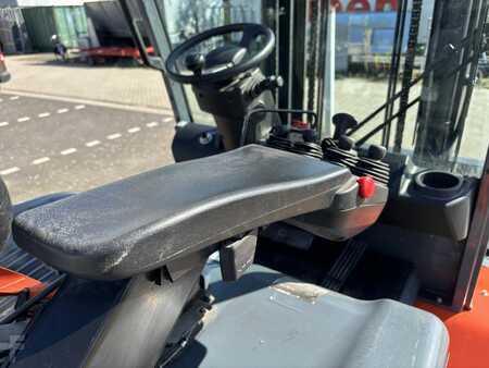 Elektromos 4 kerekű 2018  Toyota 8FBMT50 (10)