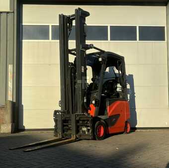 4-wiel elektrische heftrucks-Linde-E20PH-02