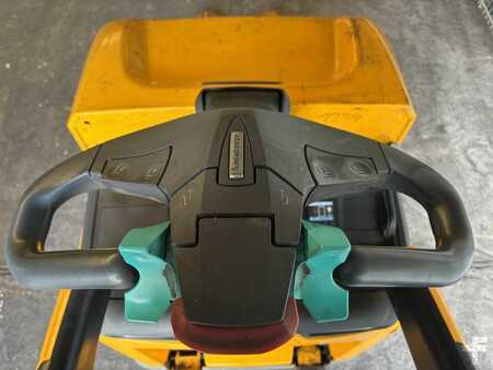 Stacker stå på  Jungheinrich ERE 225 (6)